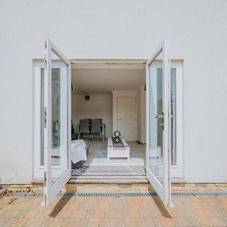 Linen Cottage- Parking, Leds, 4K Tvs, 5G Wifi And More! Bath Esterno foto