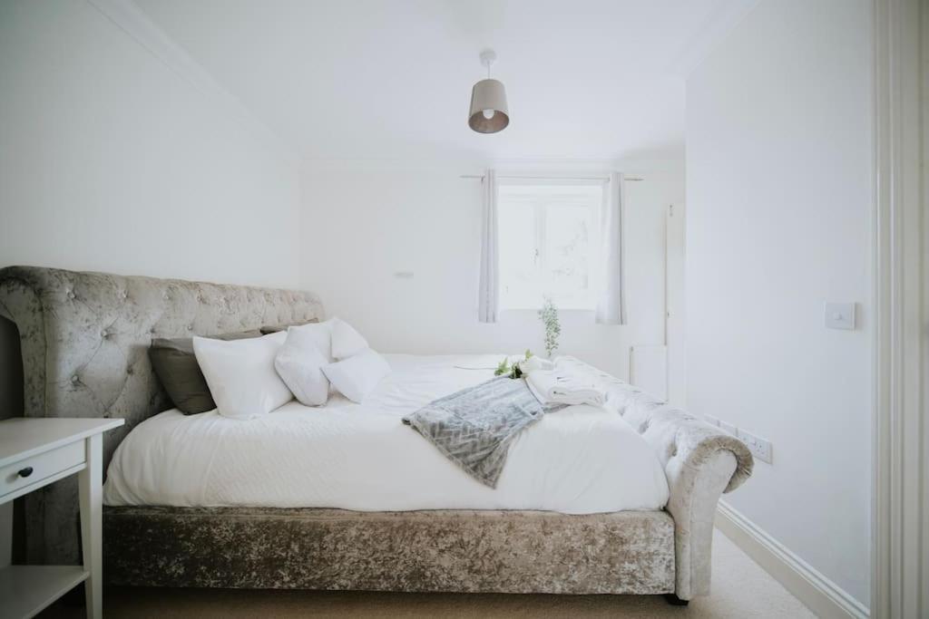 Linen Cottage- Parking, Leds, 4K Tvs, 5G Wifi And More! Bath Esterno foto