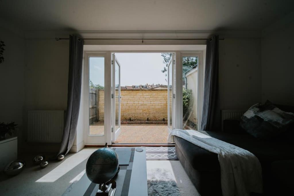 Linen Cottage- Parking, Leds, 4K Tvs, 5G Wifi And More! Bath Esterno foto